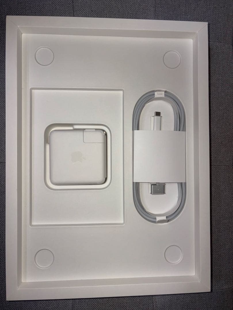 MacBook Pro M1 Pro 16GB 1TB 14インチ