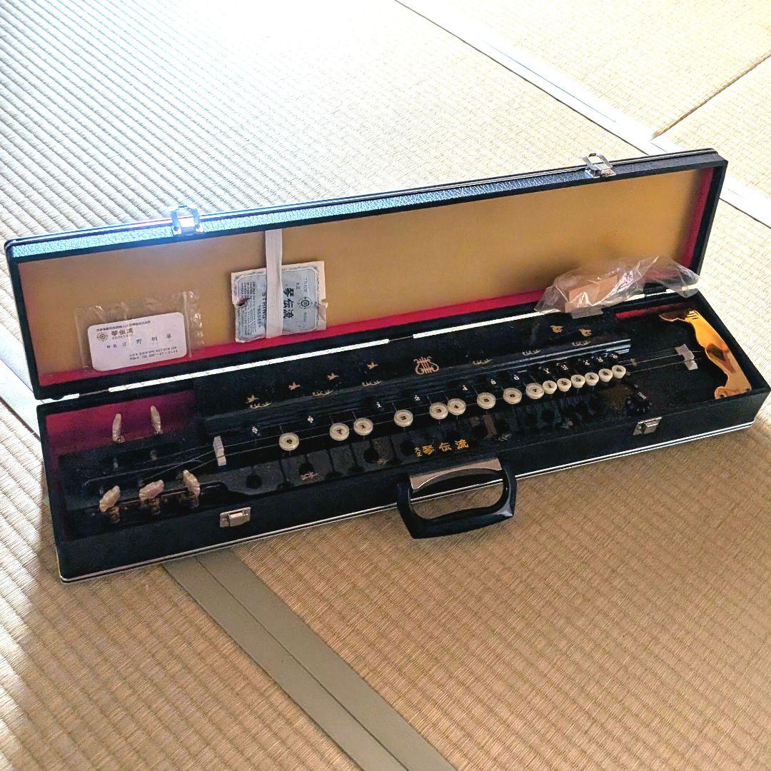 大正琴 琴伝流 白鷺 エレクトリック 漆塗り 螺鈿細工