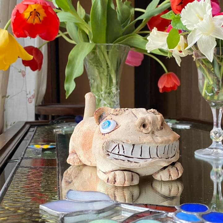 h様へ感謝お嫁入り‼️フィギュリン強運の「BLUEとGOLDのオッズアイねこ」一体