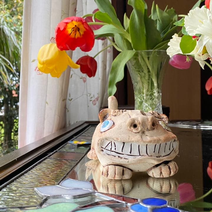 h様へ感謝お嫁入り‼️フィギュリン強運の「BLUEとGOLDのオッズアイねこ」一体