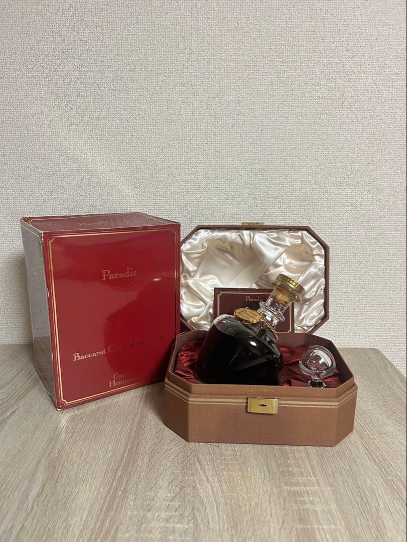 Hennessy ヘネシー パラディ バカラボトル 700ml ブランデー