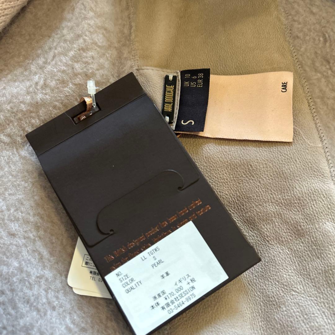 タグ付き新品　KARL DONOGHUE カールドノヒュー ムートンジレ　18万