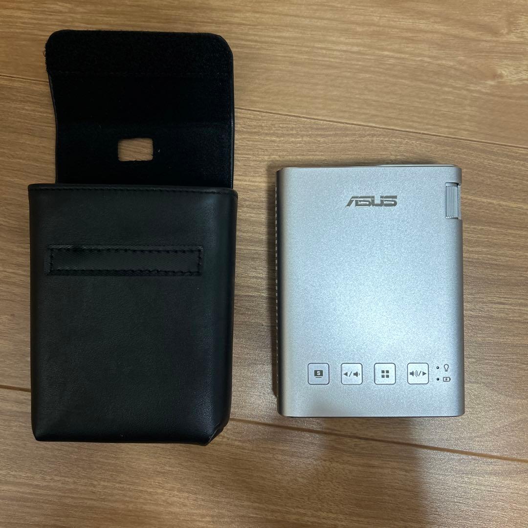【美品】ASUS ZenBeam E1 ポケットプロジェクター
