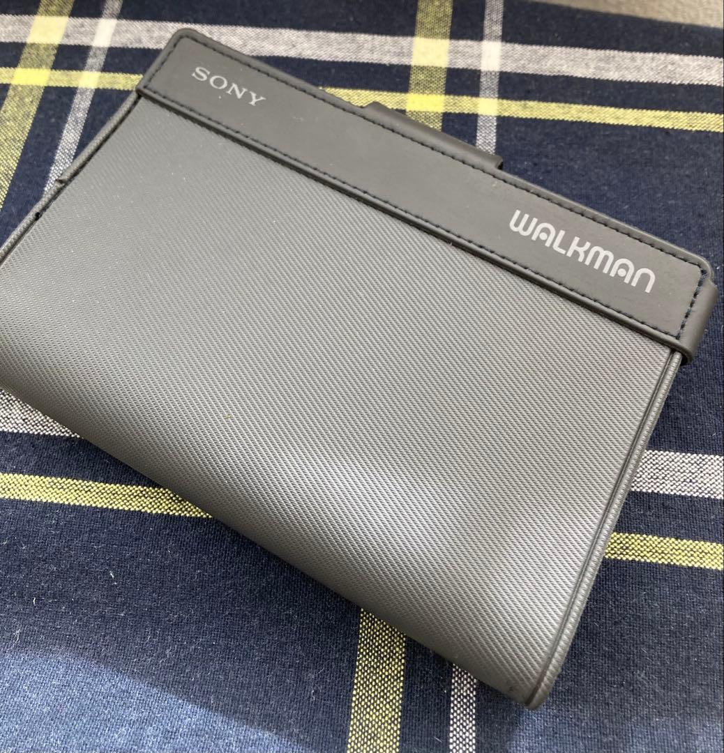 希少　SONY WALKMAN