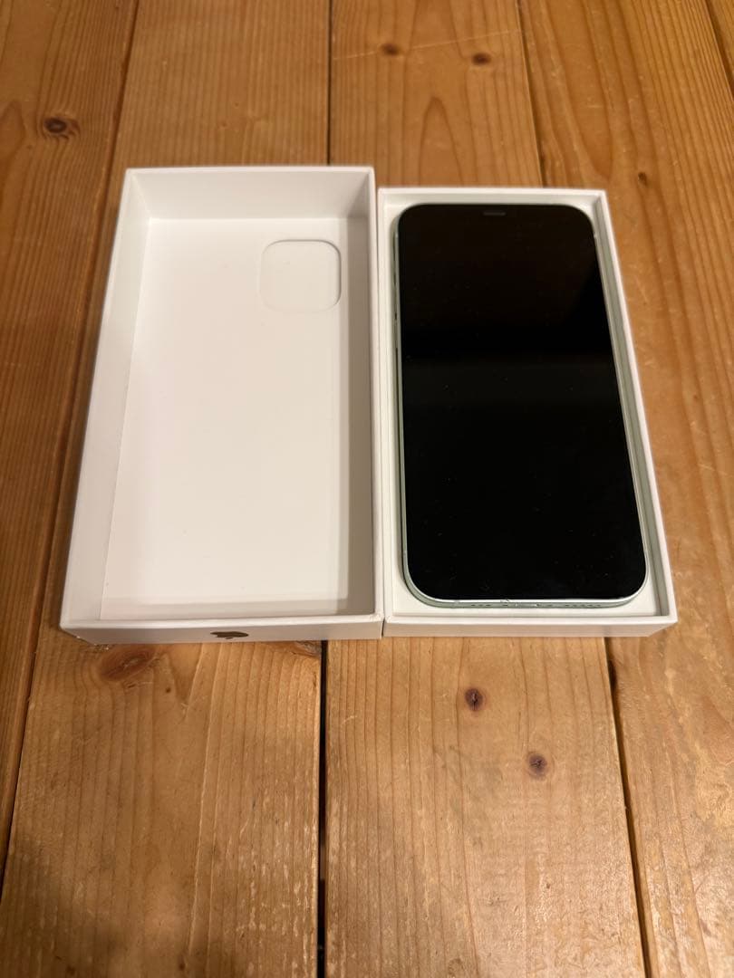 iPhone12 128GB Green 本体（64GB BLACKの箱付）