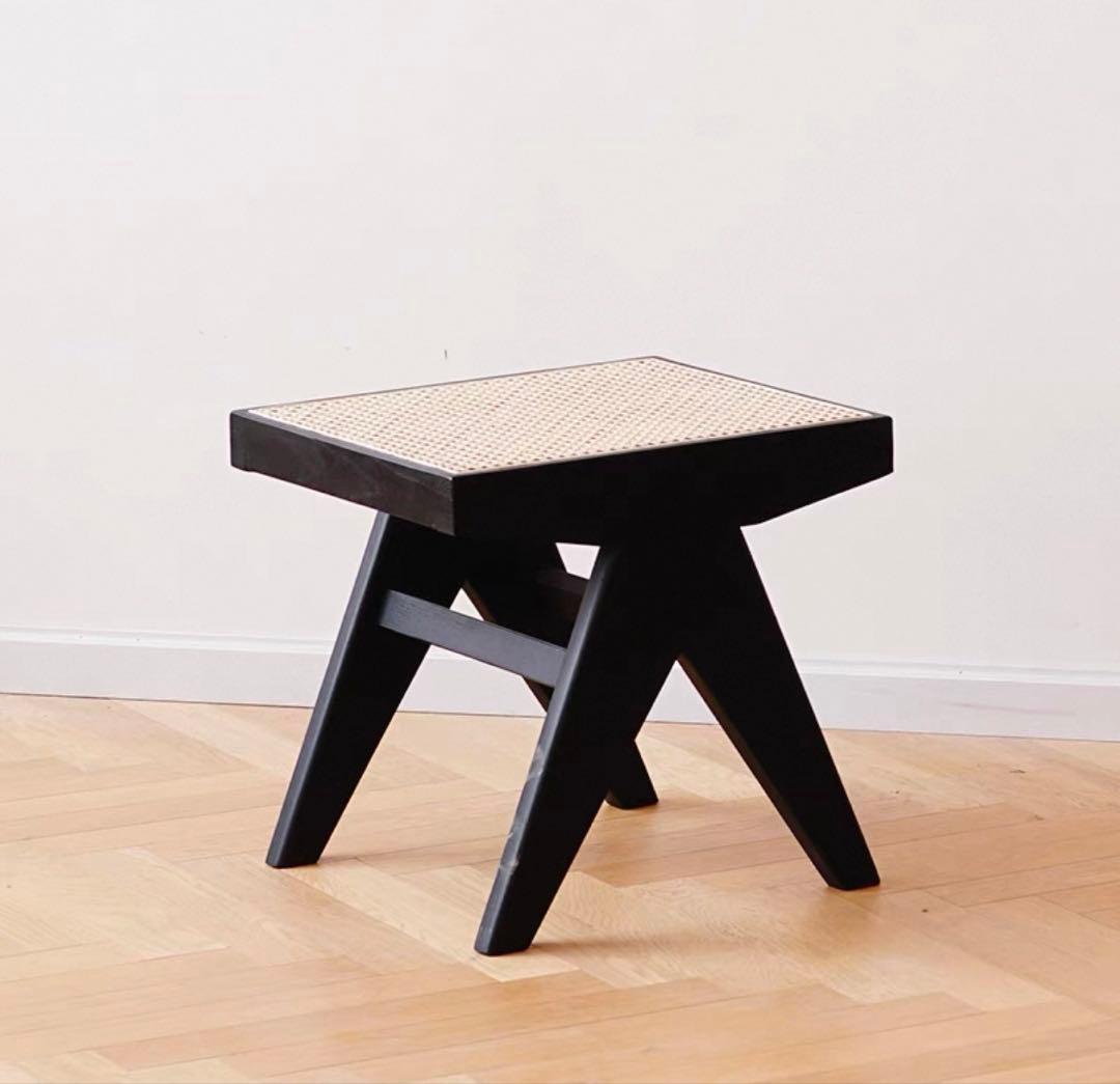 ピエールジャンヌレ　スツール　ブラック　リプロダクト