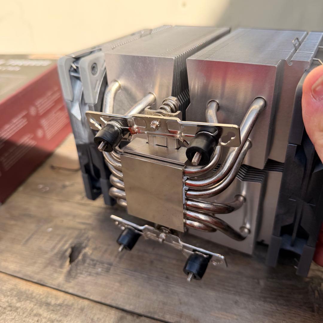 GRAND TORNADO 120mmケースファン　サイズ　忍者5CPUクーラー