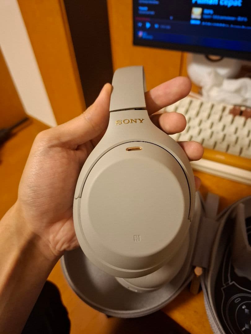 SONY WH-1000XM4 ワイヤレスヘッドホン グレー ケース付き