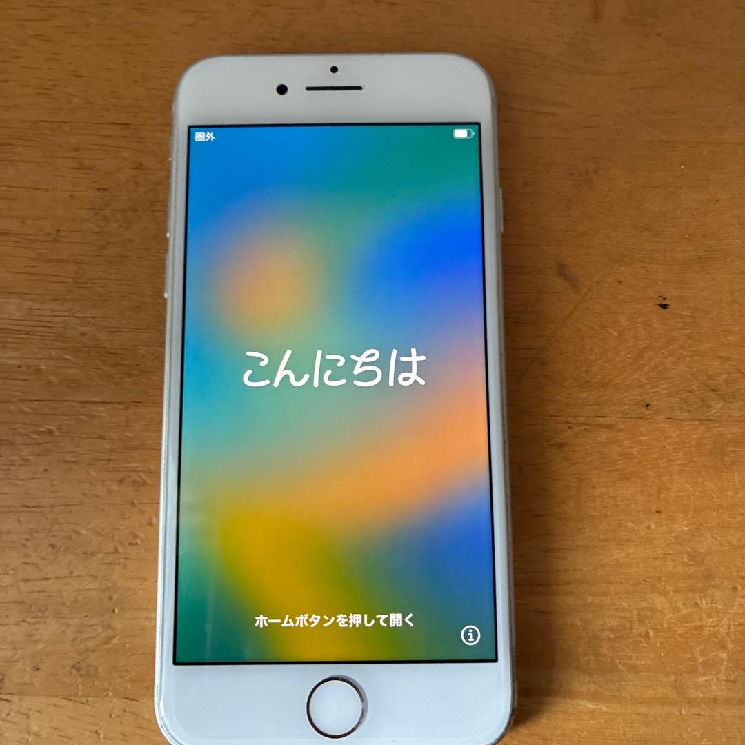 iPhone 8 シルバー 本体　64 simフリー