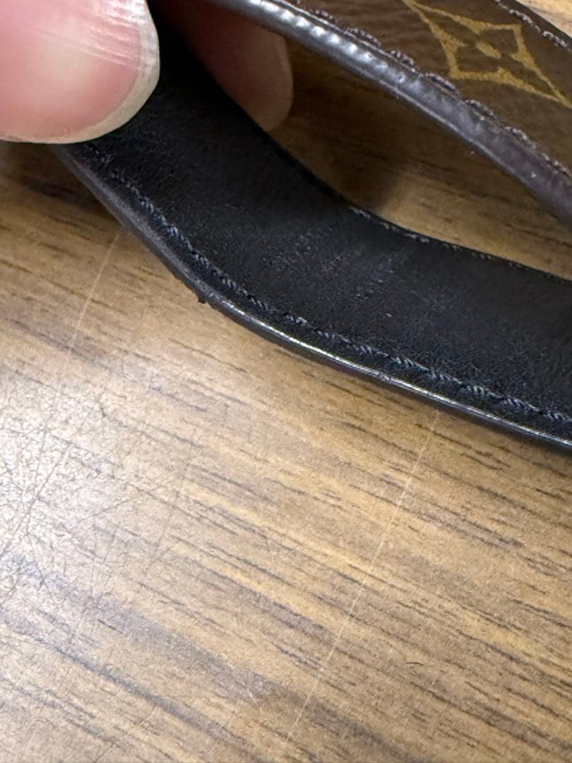 ルイヴィトン　モノグラム LVロゴ キーホルダー・LVドラゴンヌ キーリング