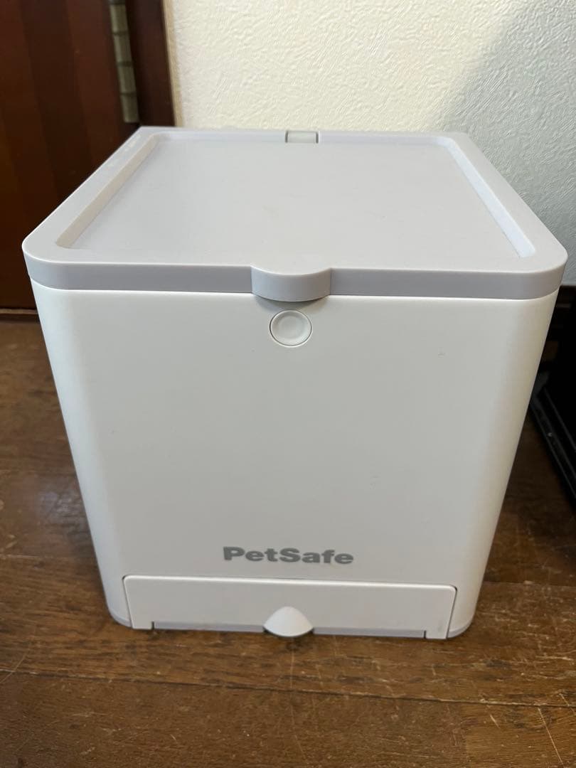 しつけ用品 Teach and Treat Remote Reward Trainer