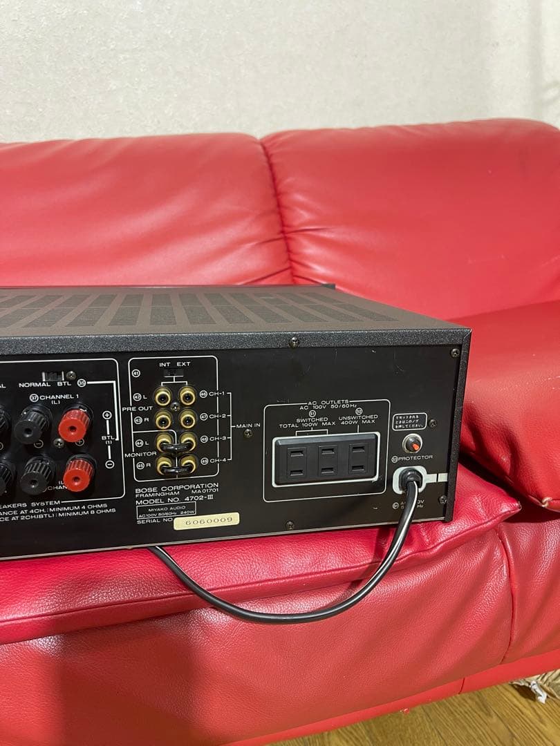 アンプ BOSE 4702iii