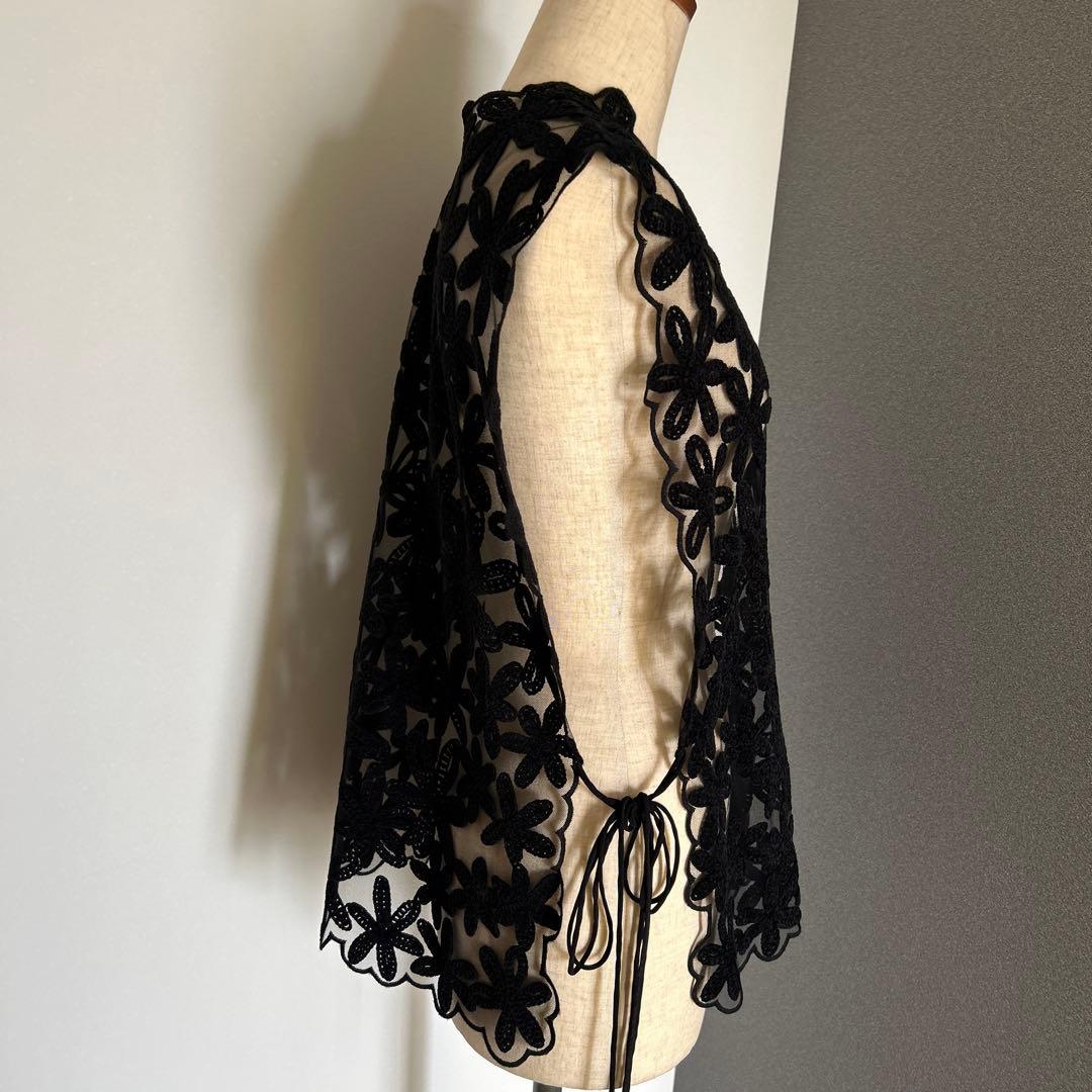 salonアダムエロペ　フラワーレースジレ　ベスト