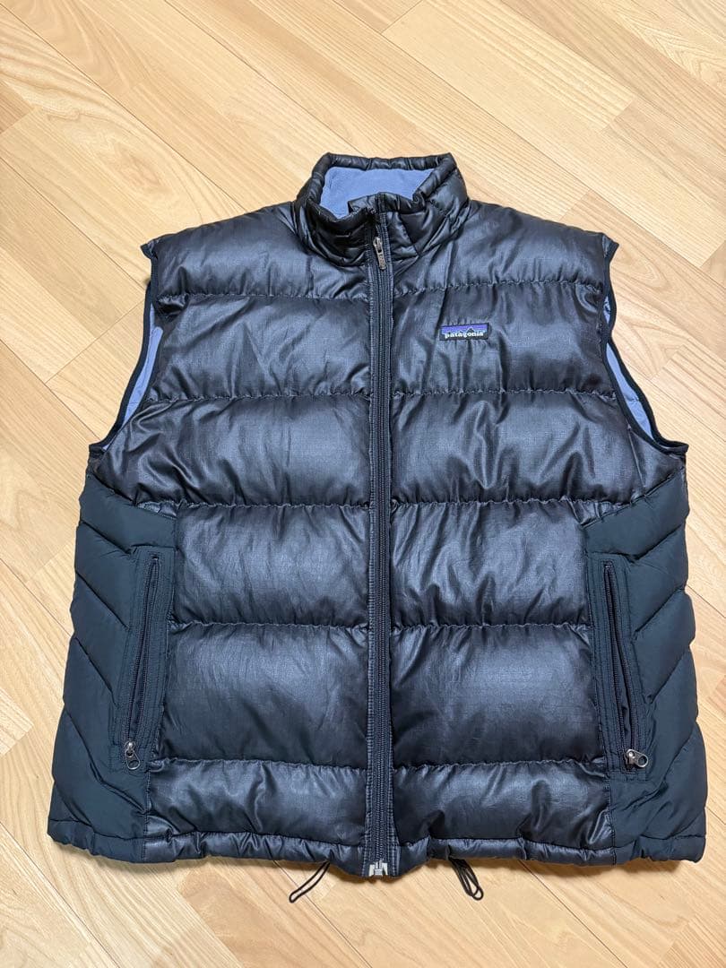 Patagonia ブラック ダウンベスト