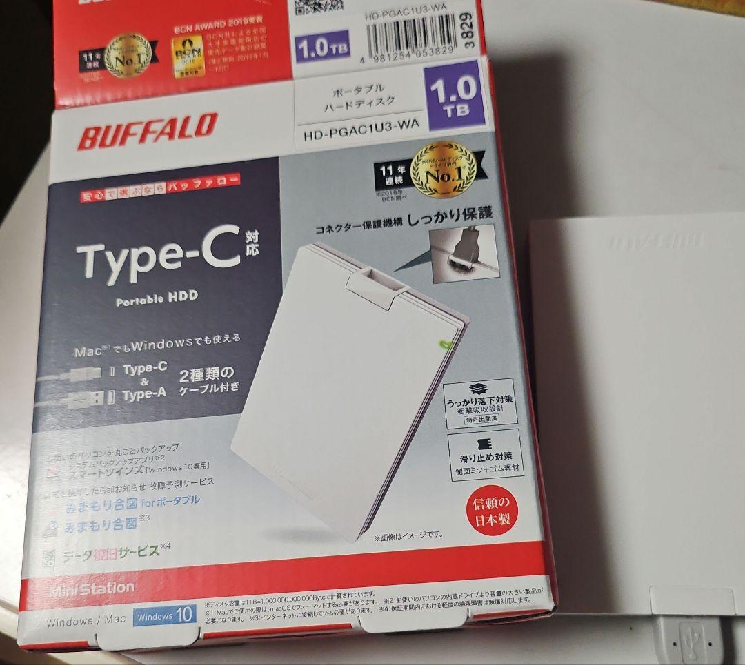 BUFFALO HDPGAC1U3WA ポータブルHDD 1TB