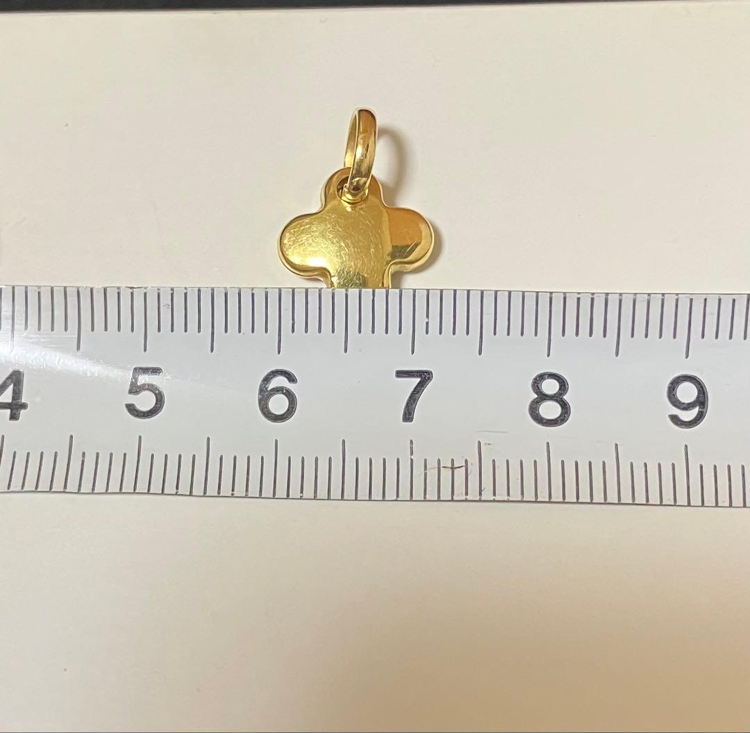 k18ゴールド クローバー型チャーム