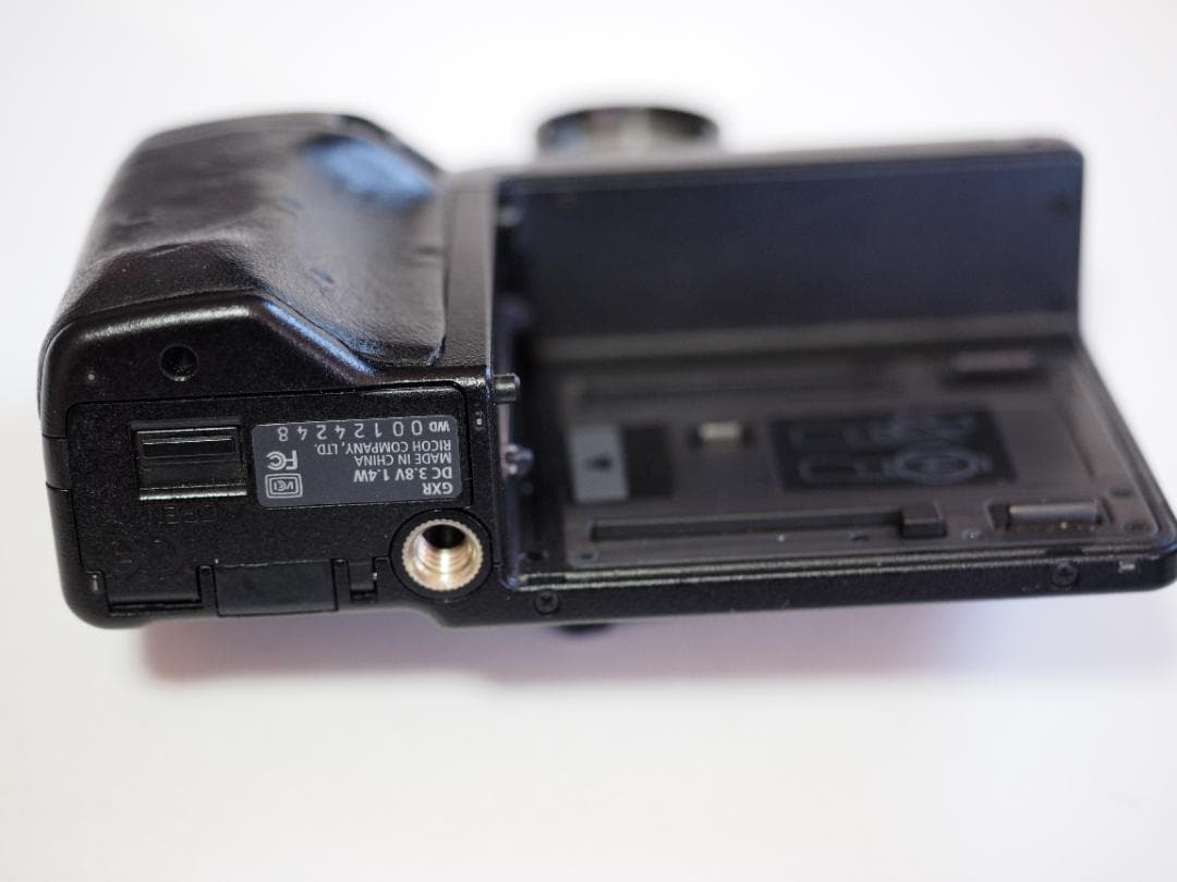 値下げ RICOH GXR 本体 完動品 美品　おまけ パーフェクトマニュアル