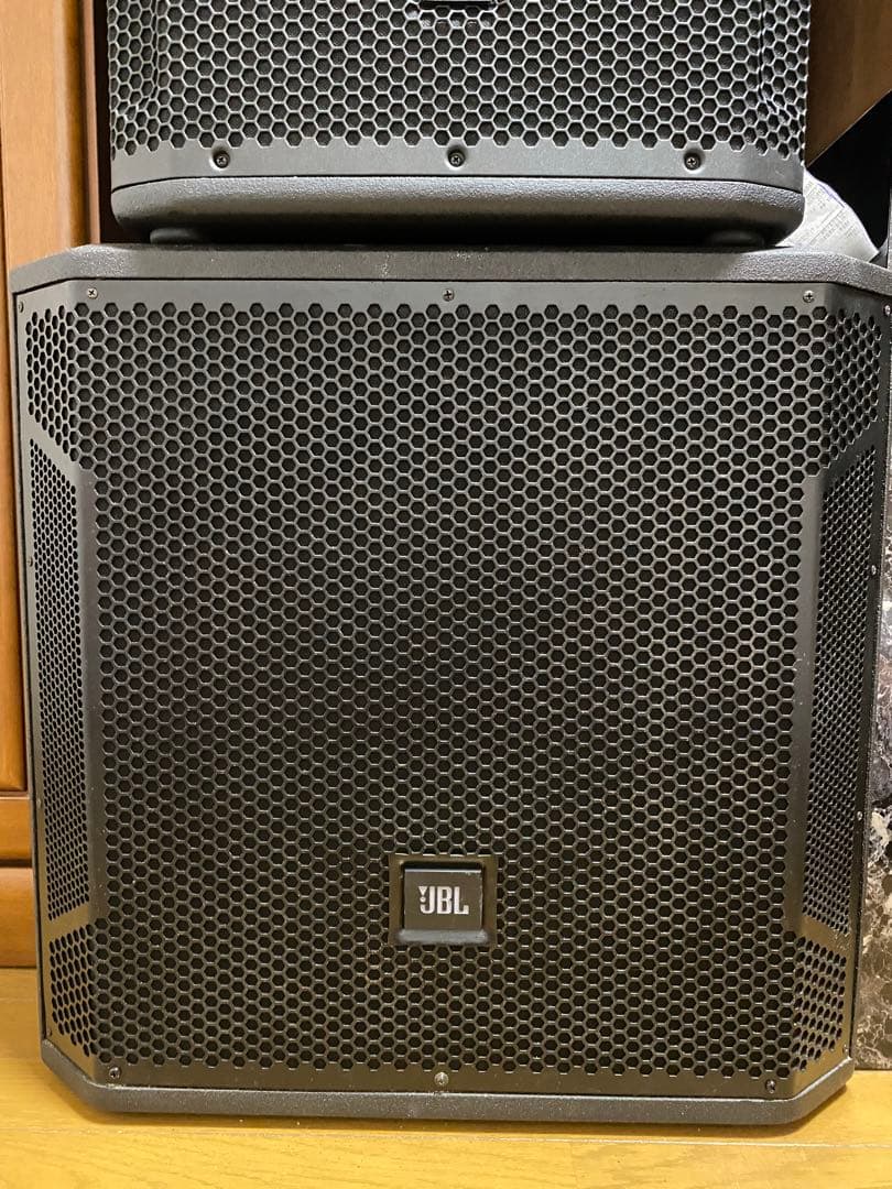 スピーカー・ウーファー JBL STX818S