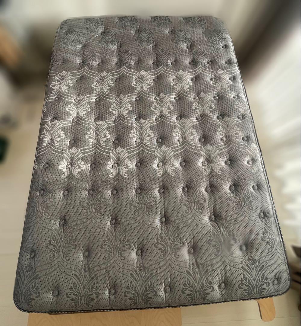 1月末まで【美品】Sealy シーリー ダブルべッド マットレス エバンス