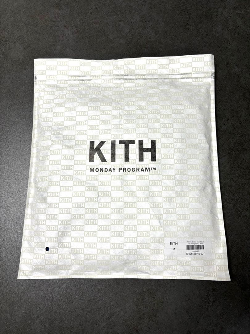 キス×マーベル　スパイダーマンブラックＴシャツ　Ｍ