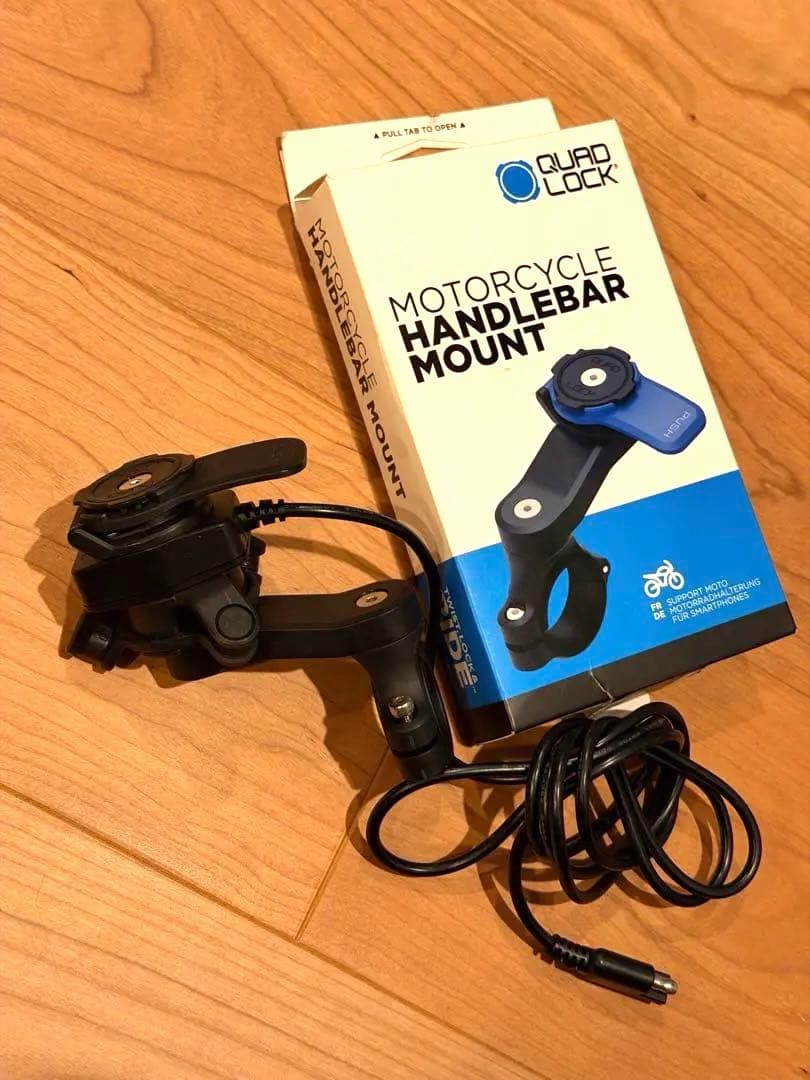 QUAD LOCKマウント ダンパー USB充電 ブラックレバー