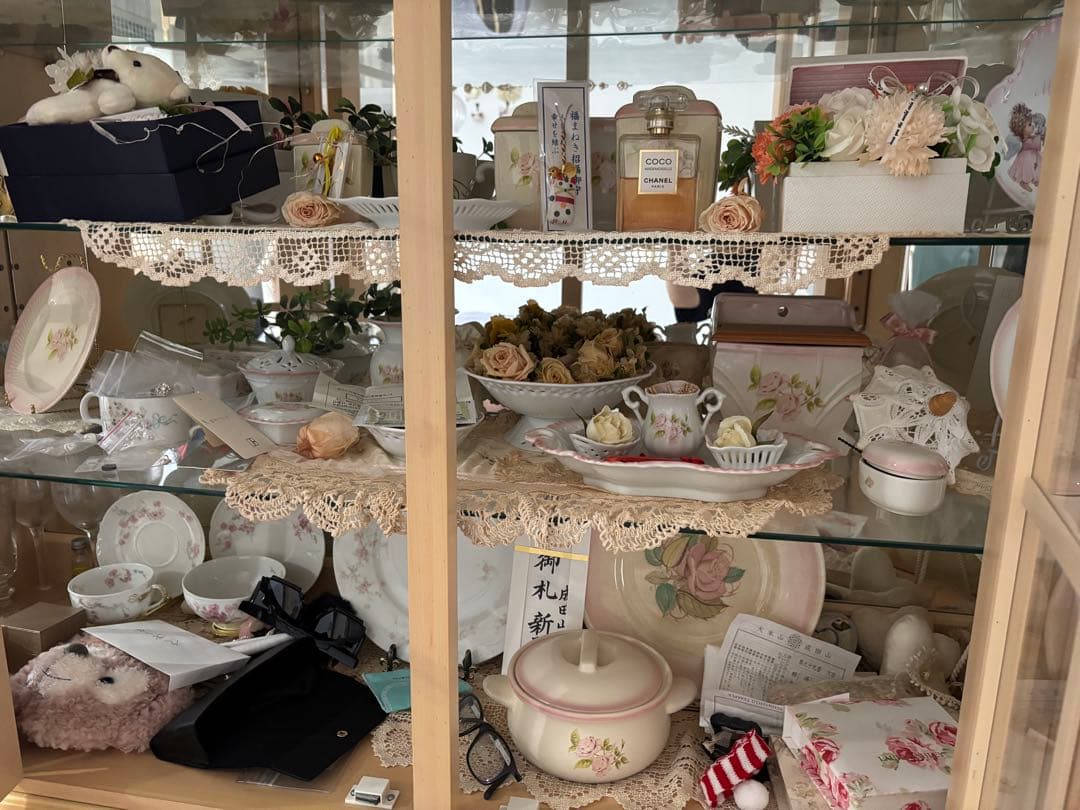 リンホーリン♡リボン♡ガラスカップボード 大塚家具 リビング収納 飾り棚