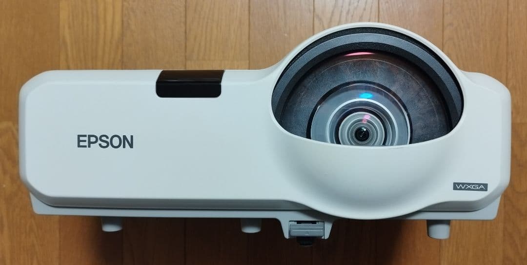 EPSON EB-435W LCD短焦点プロジェクター リモコン付きです。