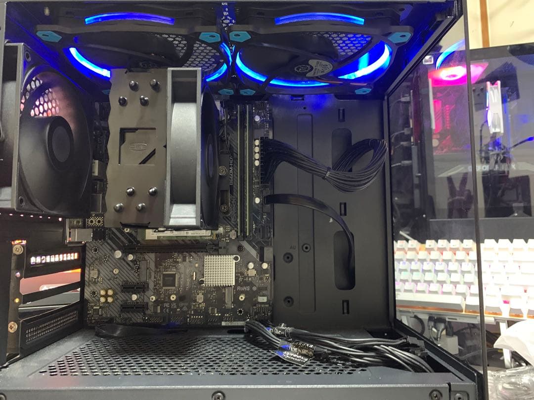 デスクトップPC (ゲーミング改造可能)