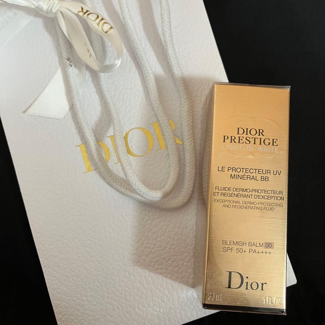 Dior Prestige Light-In-White BBクリーム 30mL