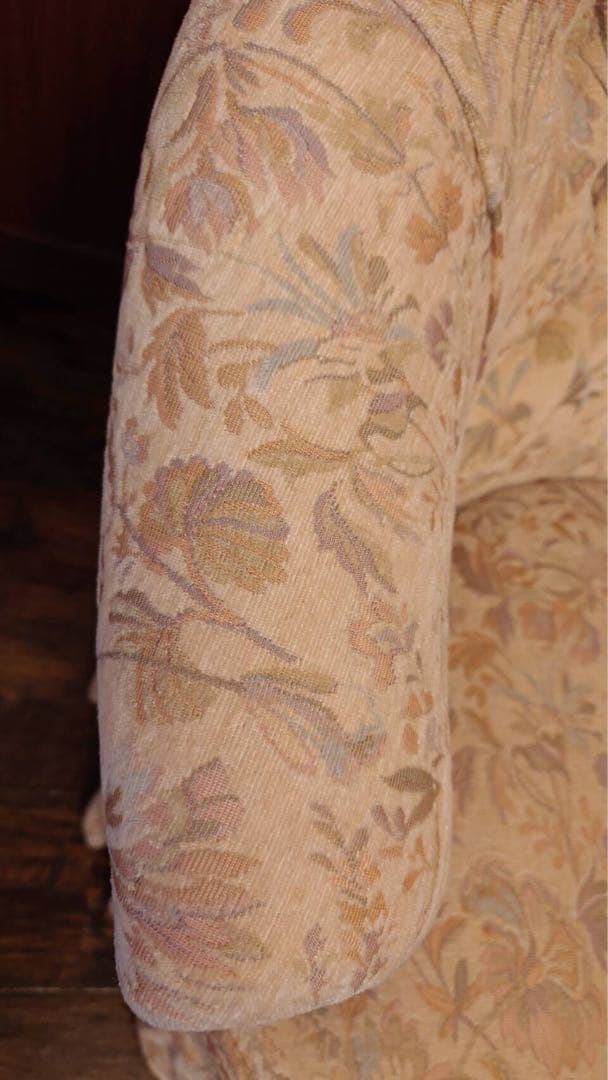 週末セール【新品・未使用】美品 横浜ダニエル ティファニーアームチェア 布張り