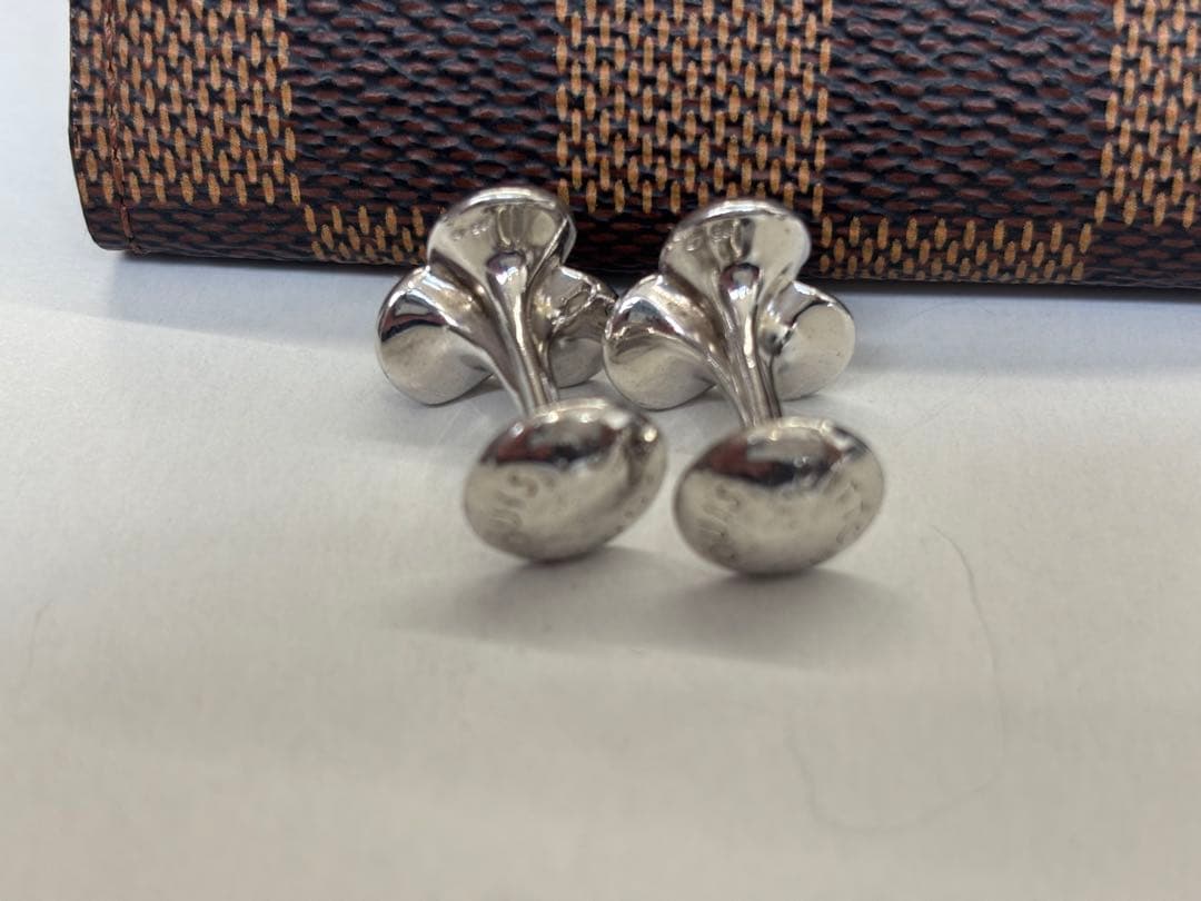 ルイヴィトン　ドゥ　マンシェット　モチーフ　ブーケドクルー　カフスボタン