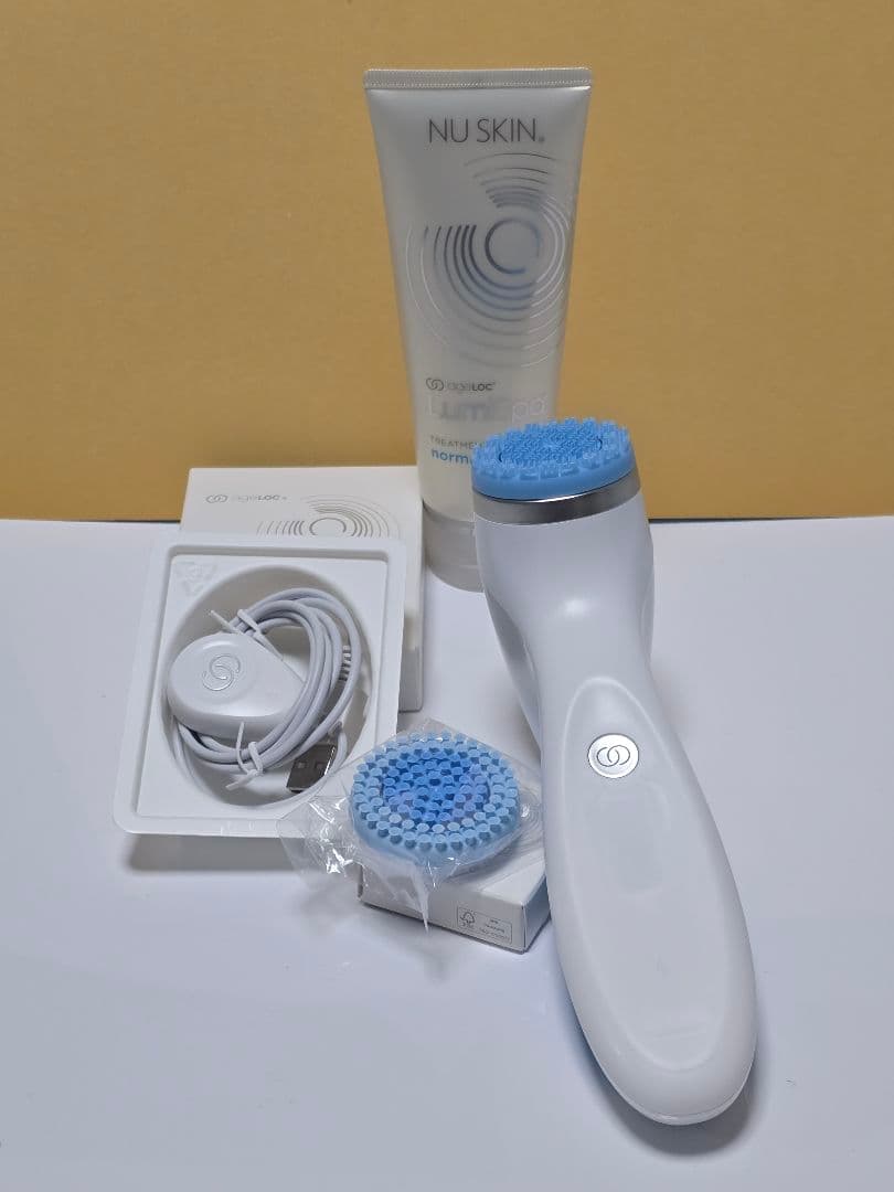 ニュースキン ageLOC ルミスパ iO(クレンザー付き)