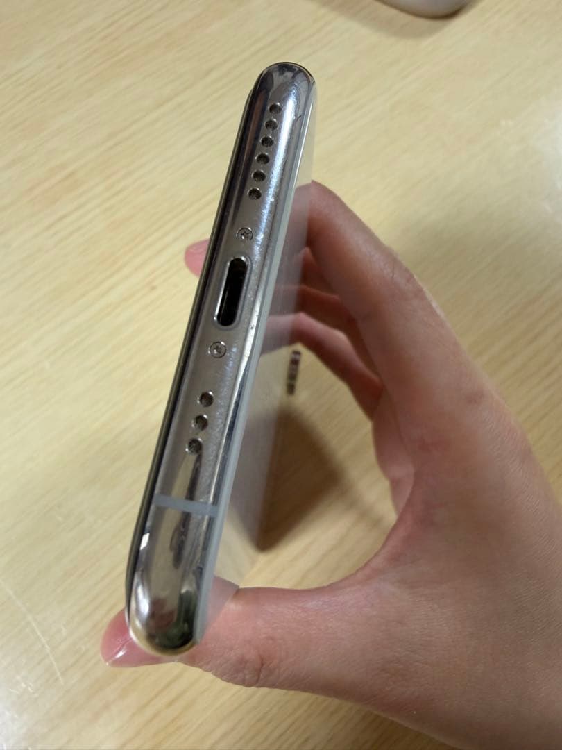 Apple iPhone XS ホワイト 本体