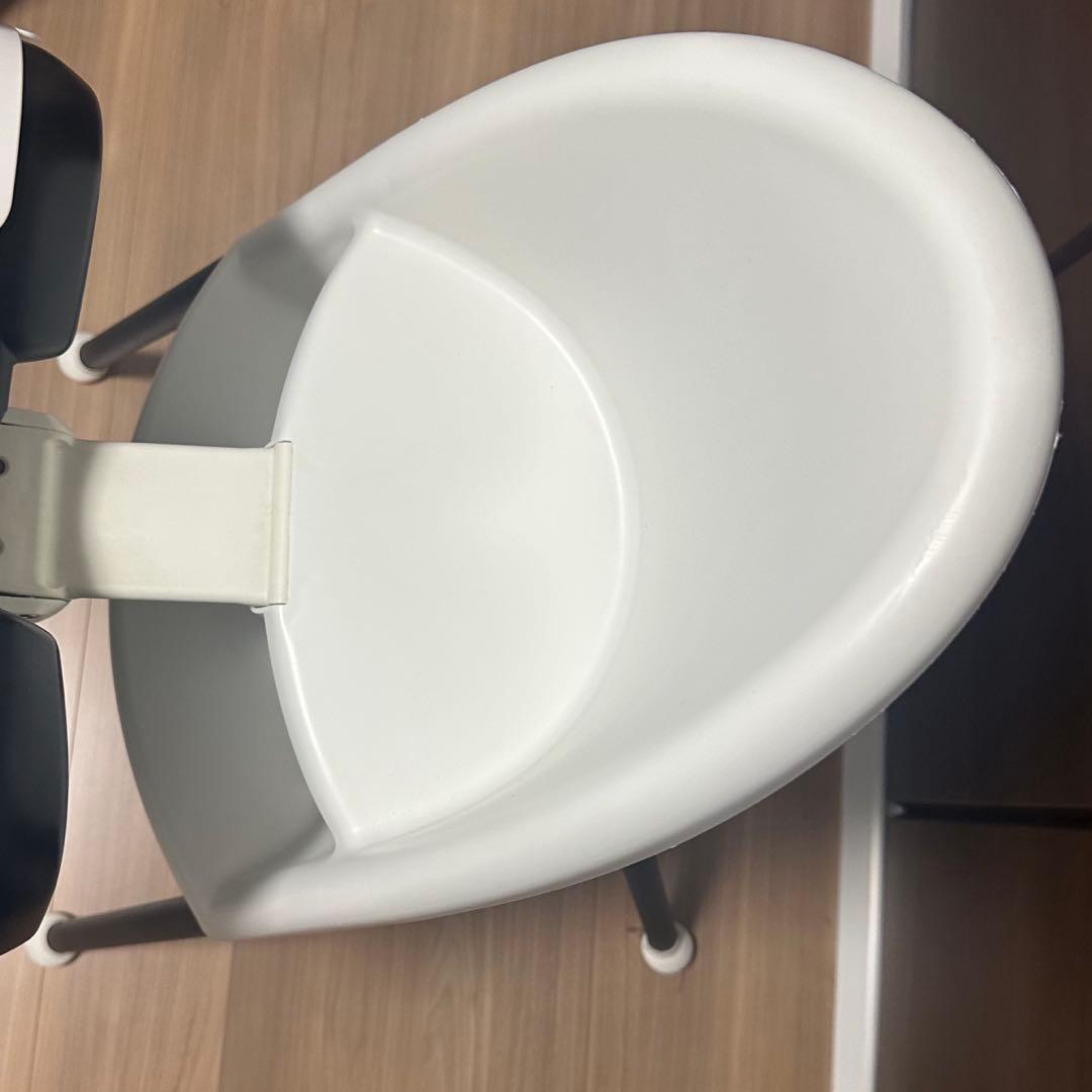 【廃盤品】ベビービョルン ハイチェア　ホワイト　ハーネスなし