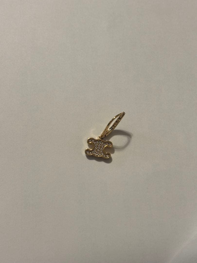 CELINE ピアス トリオンフ 片耳　ゴールド