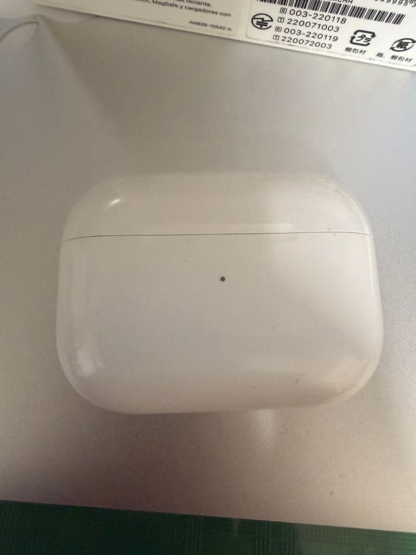 AirPods pro2 本体 ホワイト 充電ケーブル付き