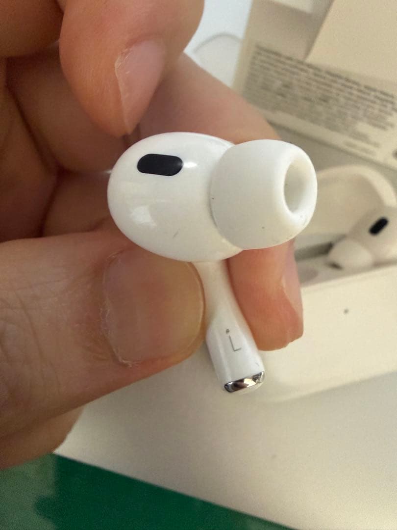 AirPods pro2 本体 ホワイト 充電ケーブル付き