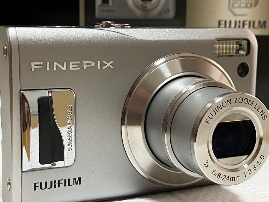 FUJIFILM FinePix F31fd コンパクトデジタルカメラ