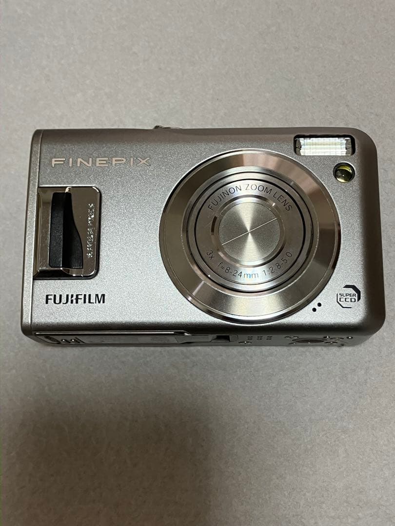 FUJIFILM FinePix F31fd コンパクトデジタルカメラ