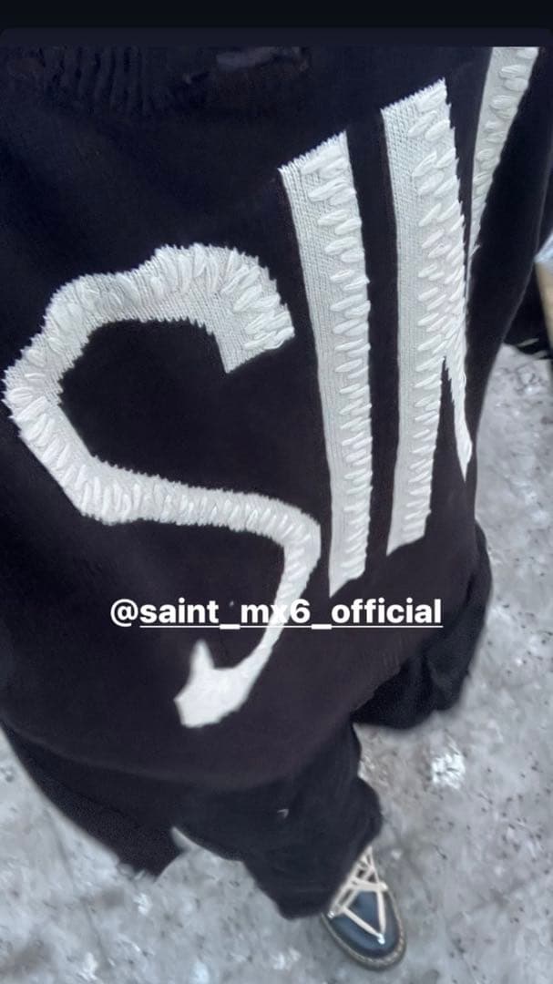 SAINT Mxxxxxx SINロゴニット