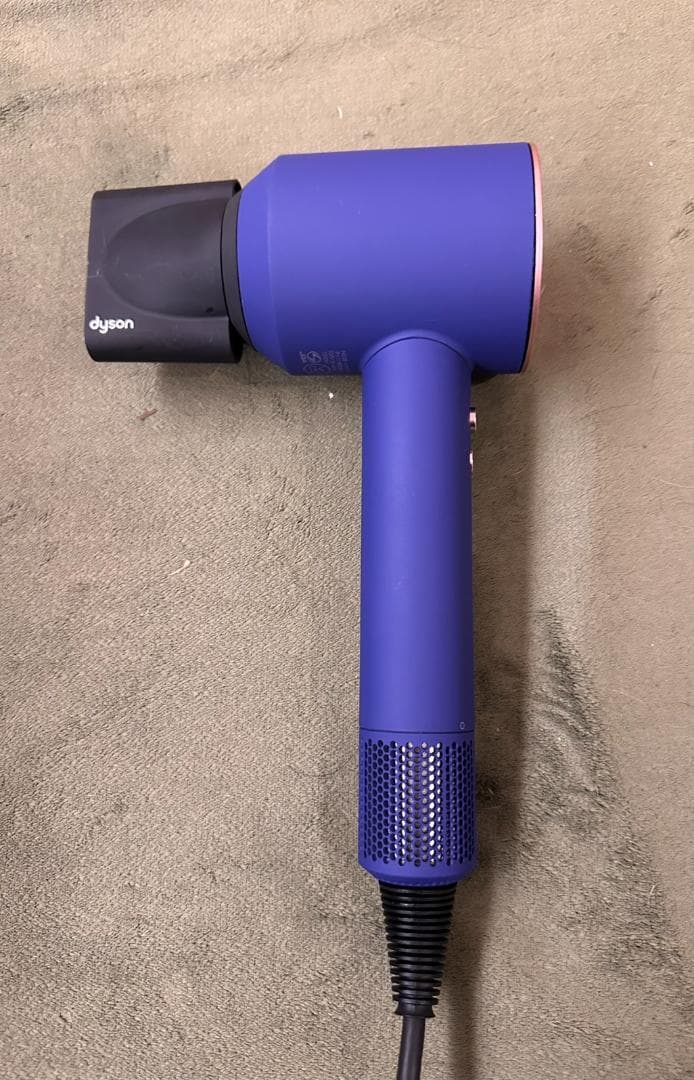 Dyson ダイソン　ヘアドライヤー　dryer　HD08　大風量　極美品！