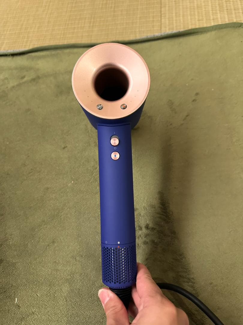 Dyson ダイソン　ヘアドライヤー　dryer　HD08　大風量　極美品！