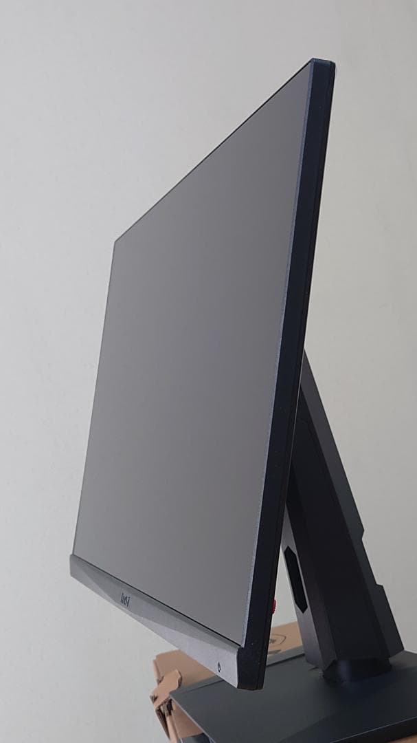 【美品】MSI 27インチ ゲーミングモニター MAG274QRF-QD