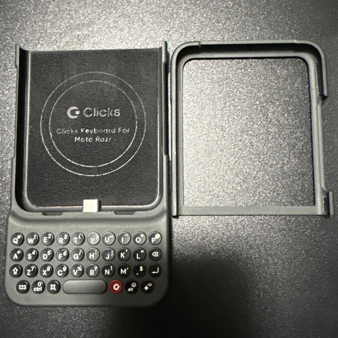 スマホアクセサリー Clicks Keyboard for Razr 2024