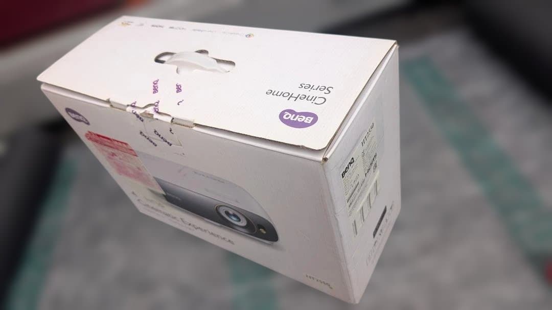 BENQ HT2550　4Kプロジェクター 本体