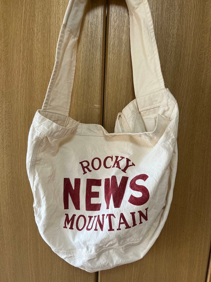 ダブルワークス　ウエアハウス ニュースペーパーバック　ショルダーバッグ