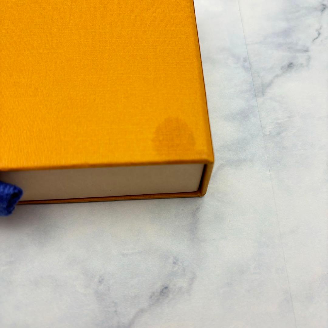 ルイヴィトン ミュルティクレ6 ダミエ グラフィット ICチップ