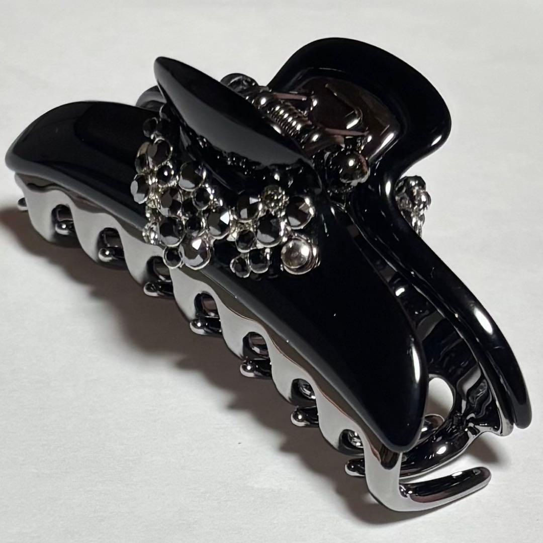 acca ヘアクリップ　フラワーモチーフ