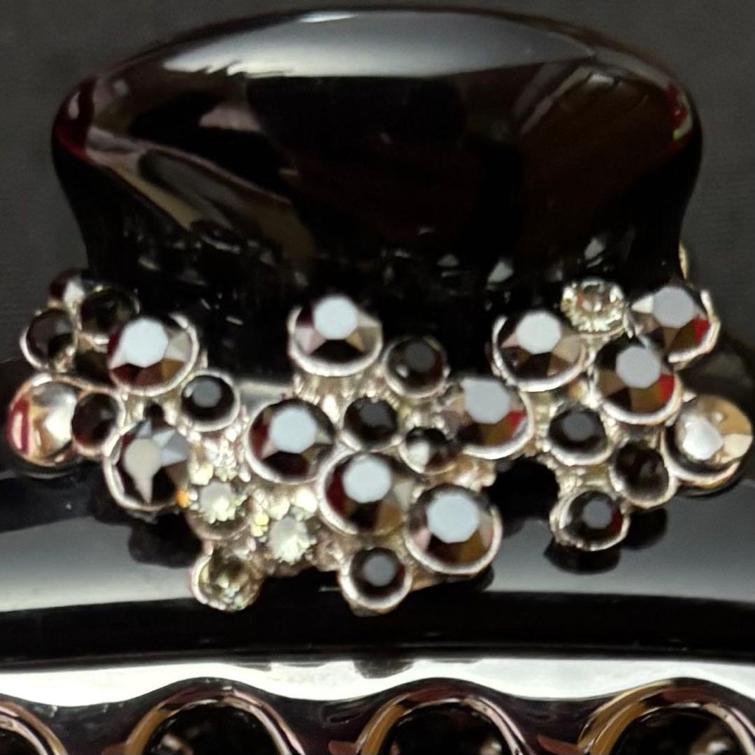 acca ヘアクリップ　フラワーモチーフ