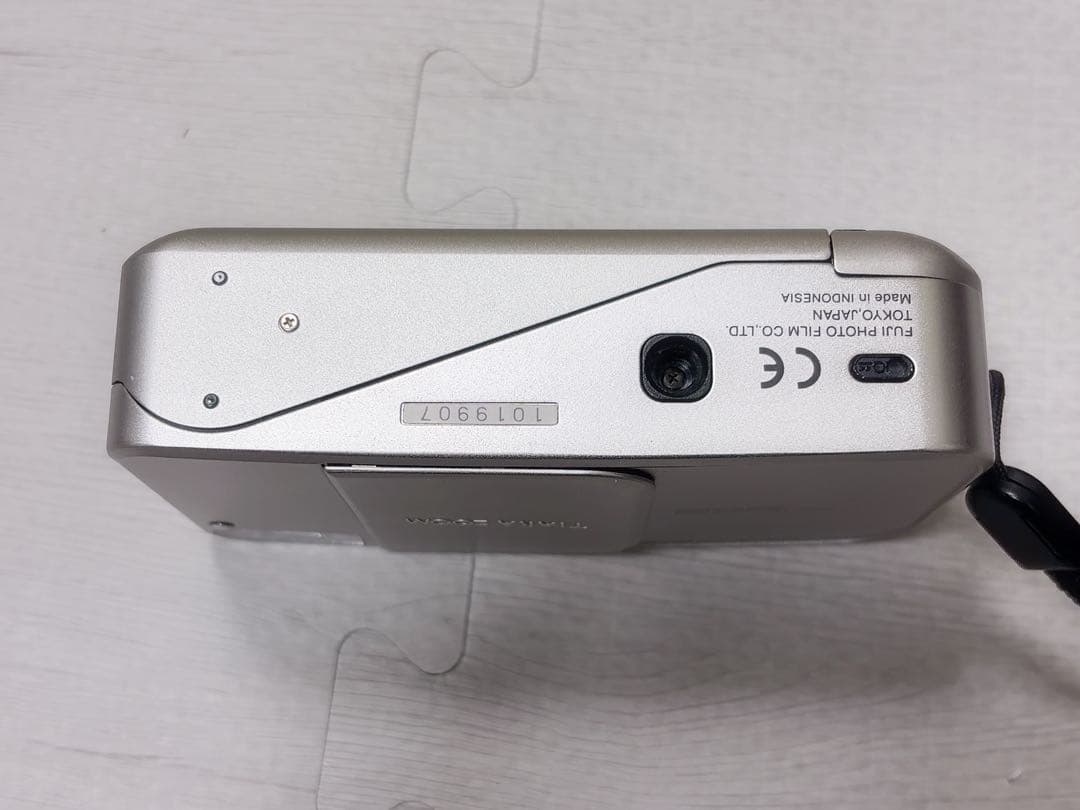 ジャンク品 FUJIFILM TIARA ZOOM